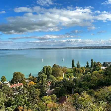 Rozmaring Apartment Balatonfured