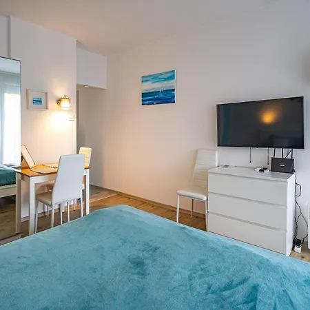 Apartment Rozmaring Balatonfured